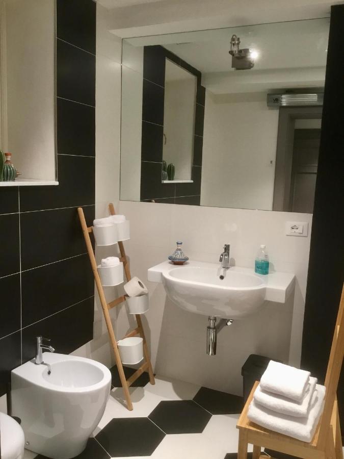 Torre Guinigi Luxury Loft Nel Centro Storico Di Lucca Daire Dış mekan fotoğraf